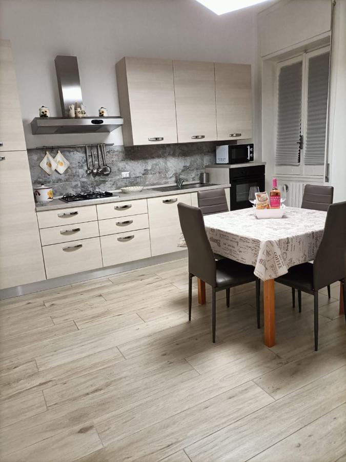Casa Vergara Piazza Mazzini Лечче Екстер'єр фото